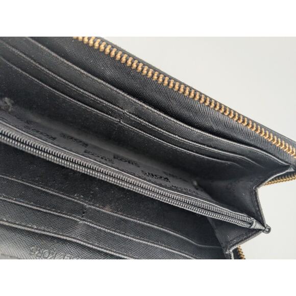 Michael Kors Black Zipper Wallet Shiny Patent MK Zip Around - Picture 6 of 9